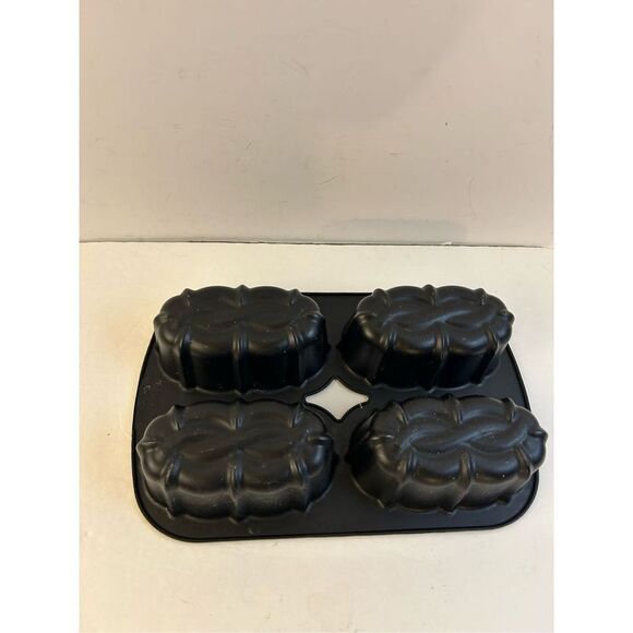 NordicWare 4 mini bunt loaf heavy duty baking pan 13x9" Bake ware pans - Picture 4 of 6